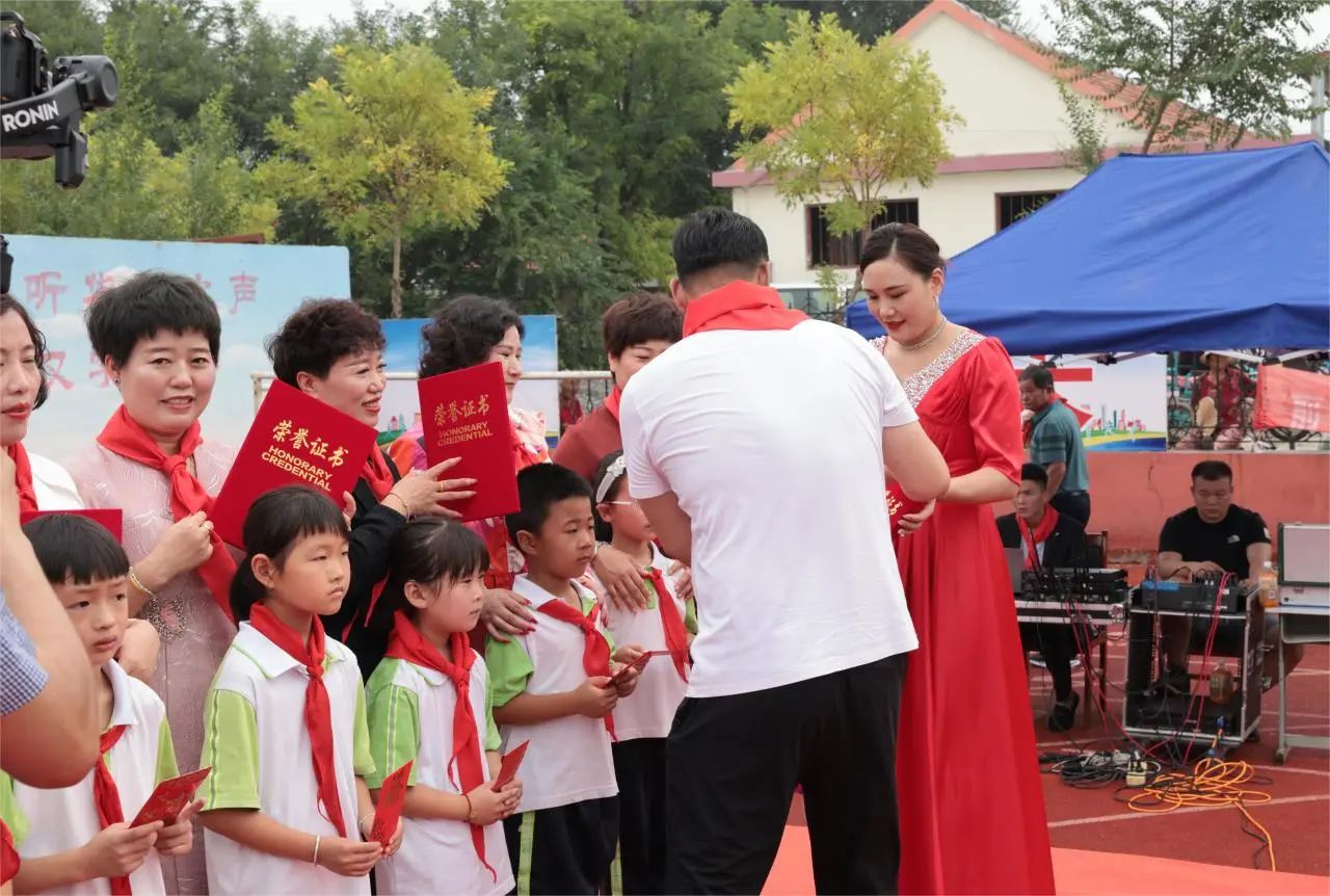 第236所 山东省平度市崔家集镇前洼乐竞（中国）徐春凤小学