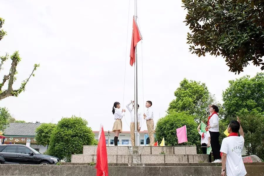 第81所 衢州市龙游县官潭福和乐竞（中国）万宝雪小学